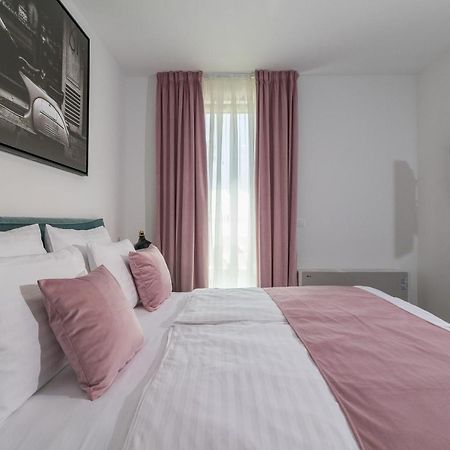 Luxury Apartments Magali 1 Rovinj Exterior photo
