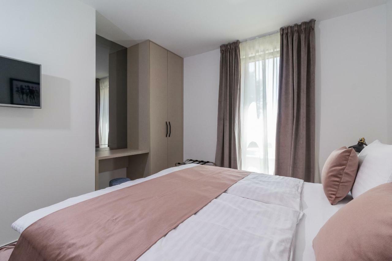 Luxury Apartments Magali 1 Rovinj Exterior photo